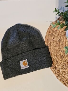 🔥 Bundle • 3/15 🔥Carhartt Dark Gray Cuffed Knit Beanie with Logo Patch
